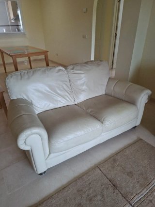 Sofás de piel beige