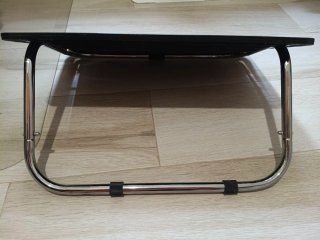 Reposapiés negro (Ikea)