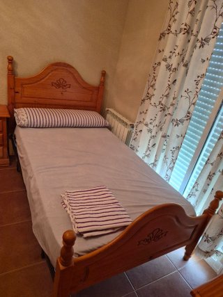 Habitacion de madera completa
