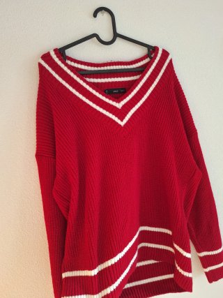Jersey Mango Rojo Cuello V Rayas