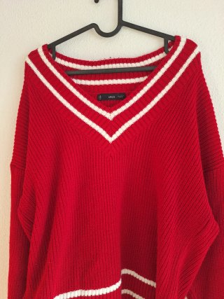 Jersey Mango Rojo Cuello V Rayas