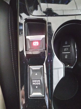 Peugeot 2008 GT Puretech 130 S&S EAT8