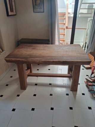 Mesa de comedor de teca reciclada única
