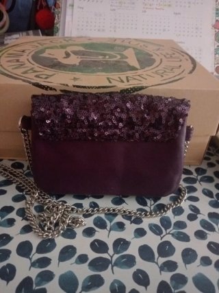 Bolsito lentejuelas morado