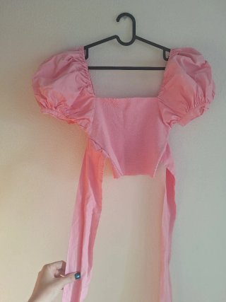Top corto Zara rosa mangas abullonadas