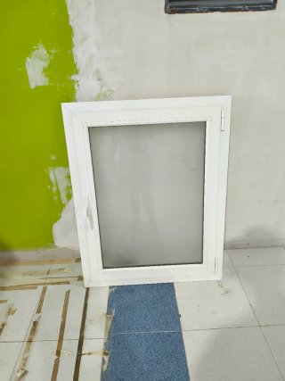 Ventanas de aluminio blancas