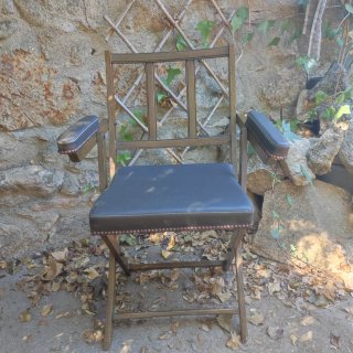 Silla plegable antigua madera y cuero