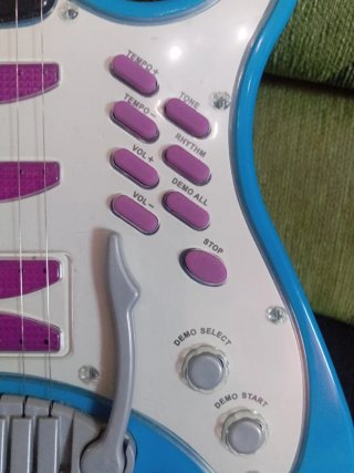 Guitarra azul infantil
