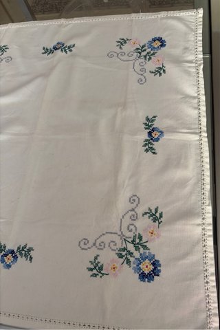 Tovaglietta  ricamata a mano vintage anni '70