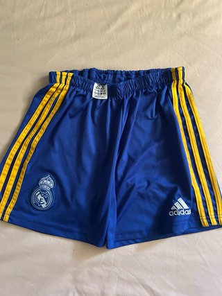 Pantalón Corto Adidas Real Madrid.  Talla 164 niño
