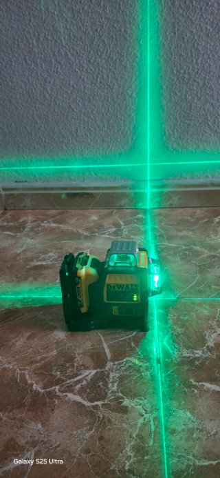Nivel Láser Dewalt 12 Líneas 360°