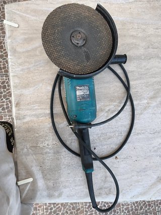 Radial Makita GA9020S Profesional