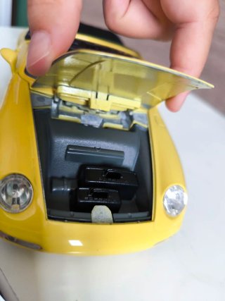 Maqueta Porsche 911 Burago 1/18 Amarillo