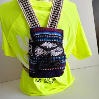 Mochila diseño étnico multicolor