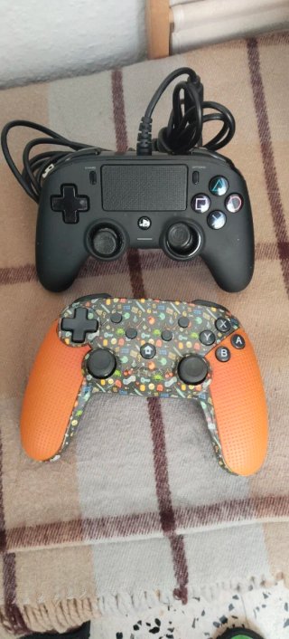 Lote 2 Mandos Nacon PS4 / Nintendo Switch