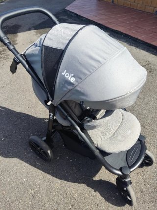 Silla de paseo Joie gris