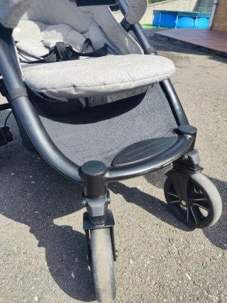 Silla de paseo Joie gris