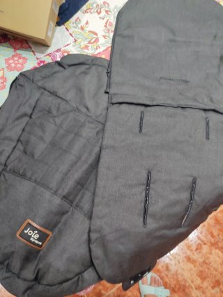 Silla de paseo Joie gris
