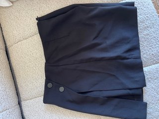Falda Pantalón Negra Botones