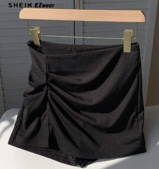 Falda pantalón negra con fruncido