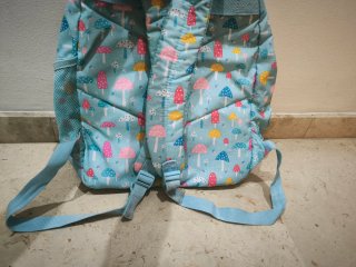 Mochila infantil con estampado de setas