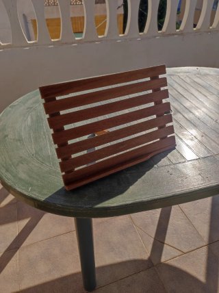 Atril de madera convertible