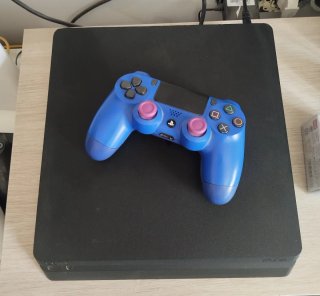 Consola PS4 Slim + Mando Azul