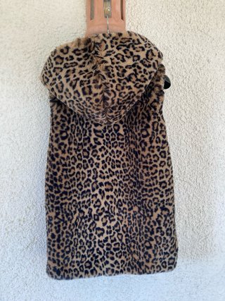 Chaleco Zara Leopardo con etiqueta Talla S