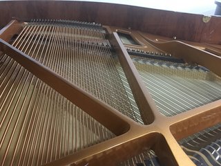 Piano de cola nuevo a estrenar 160cm