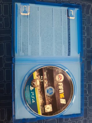 Pack 3 Juegos PS4: FIFA 16, FIFA 20, MotoGP 18