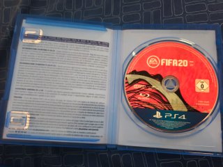Pack 3 Juegos PS4: FIFA 16, FIFA 20, MotoGP 18