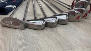 Set de Palos de Golf Bloom y Cleveland