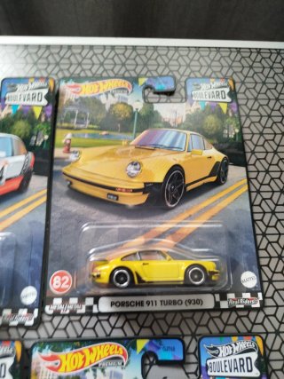 Hot Wheels Boulevard 81-85