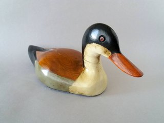 Pato decorativo de madera