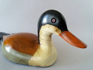 Pato decorativo de madera