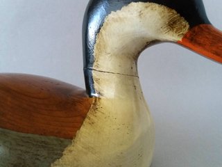 Pato decorativo de madera