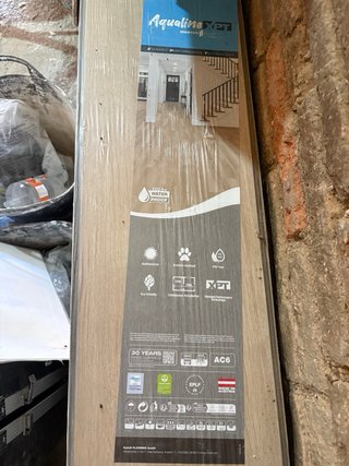 Suelo laminado parquet 26m2