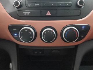 Hyundai i10 1.0 Tecno Orange 49 kW (66 CV)