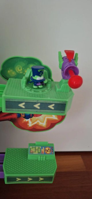Superthings Enigma Tower