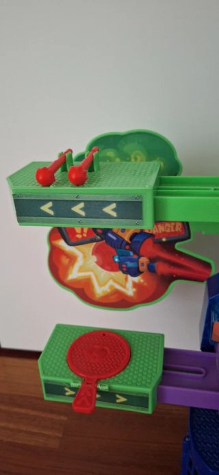 Superthings Enigma Tower