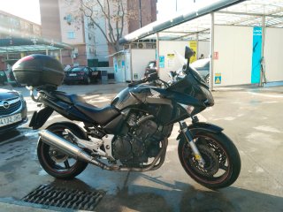 Honda CBF 600 Naked Negra