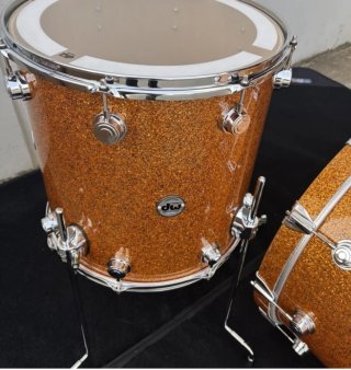 ** Batería DW Collectors Maple* Burnt Orange Glass
