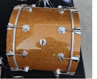 ** Batería DW Collectors Maple* Burnt Orange Glass