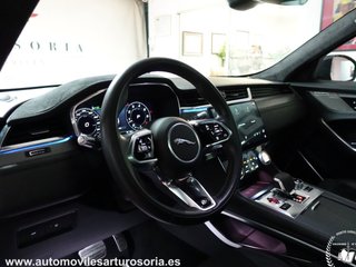 Jaguar F-Pace 5.0 V8 405kW SVR AWD Auto