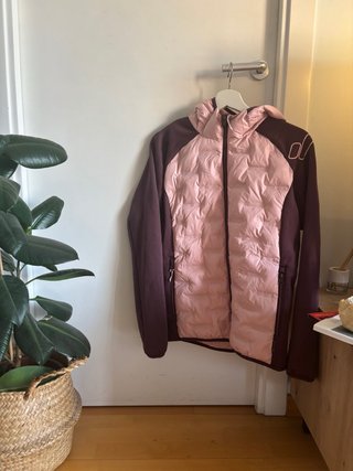 Chaqueta outdoor rosa y morada