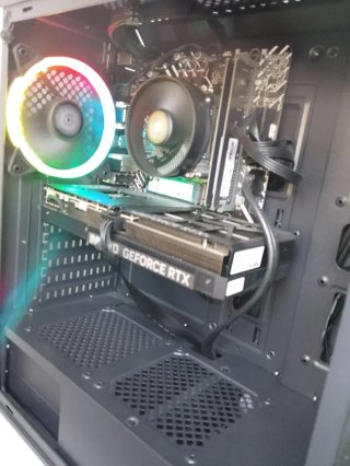Ordenador Gaming GeForce RTX 5060 Ti 16GB