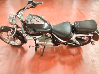 Suzuki Intruder VL125 Bícilindrica Permiso B