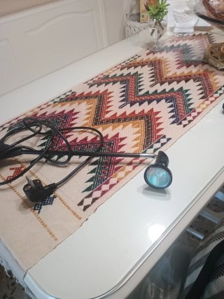 Lamparita de mesa negra