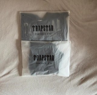 Conjunto Trapstar Negro T-Shirt y Shorts