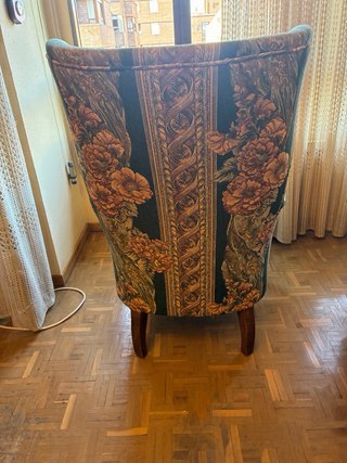 Pareja Sillones Clásicos Orejeros Tapizados